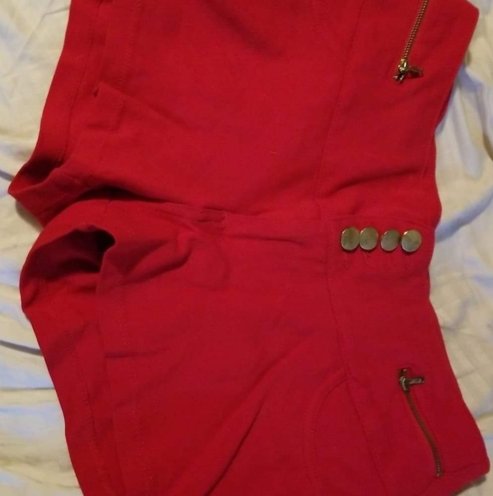 Large stretchy shorts